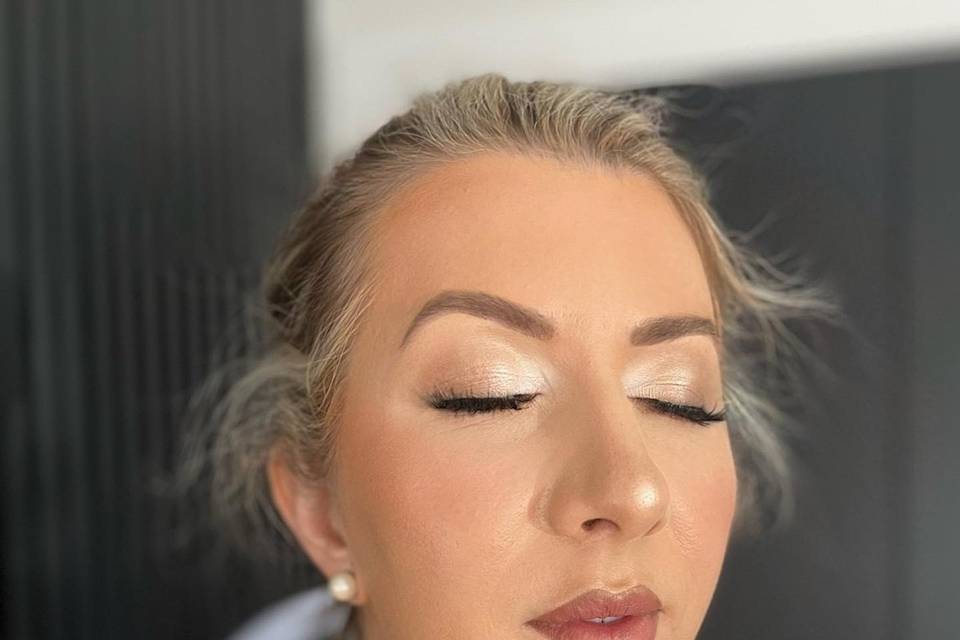 Wedding Guest makeup