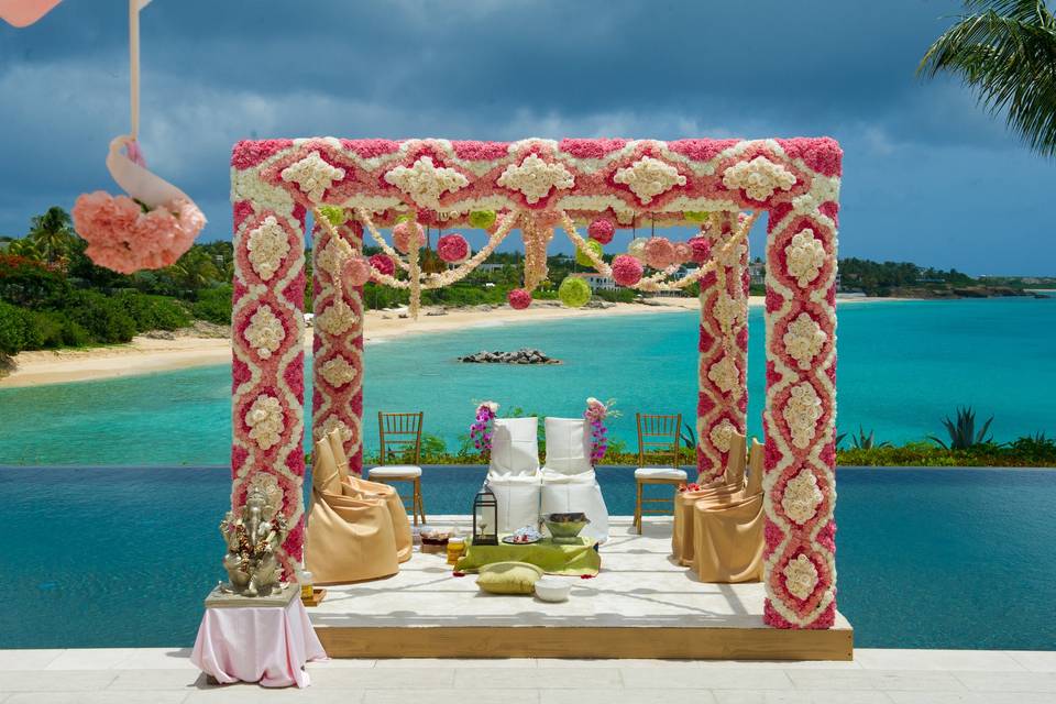 Stunning Mandap