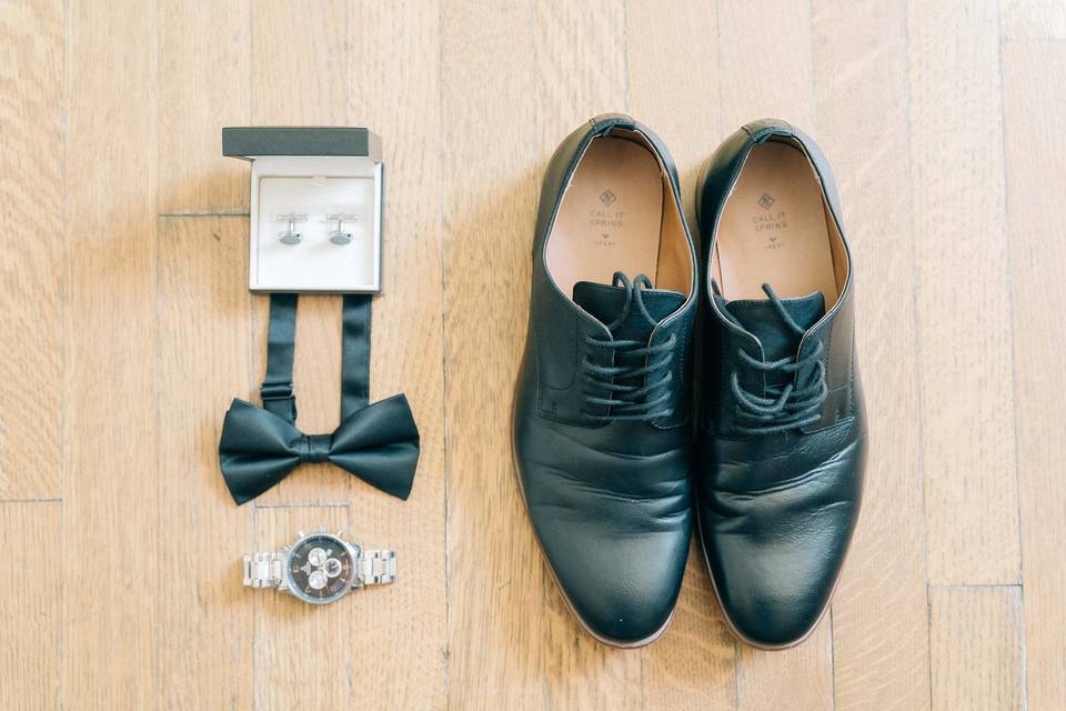 Groom's Accessories