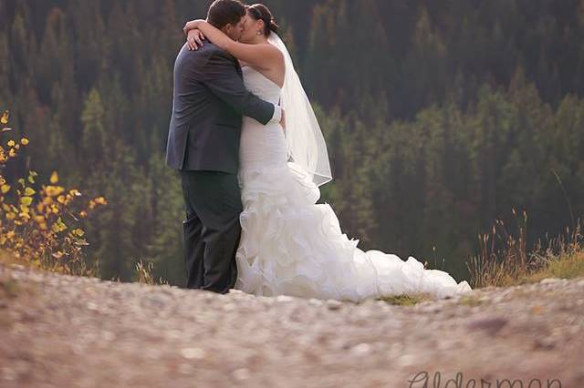 Hinton, Alberta wedding wedding couple