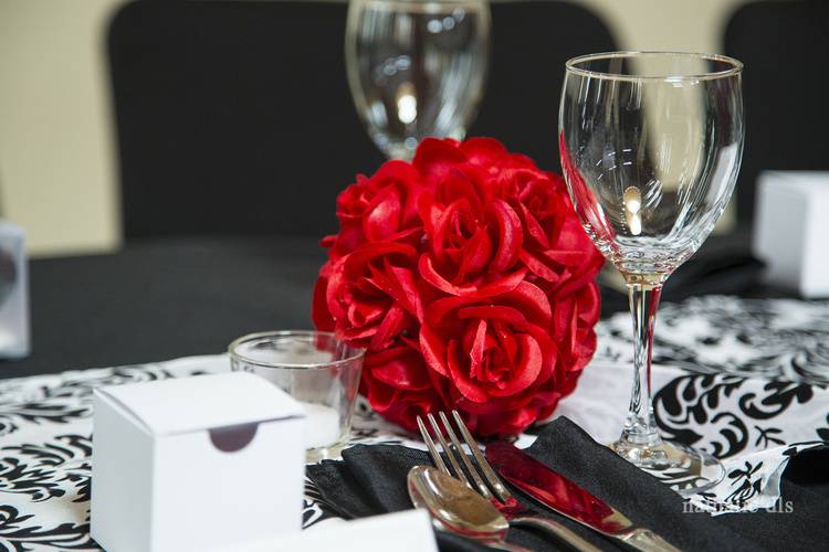 Red Roses Decor & more