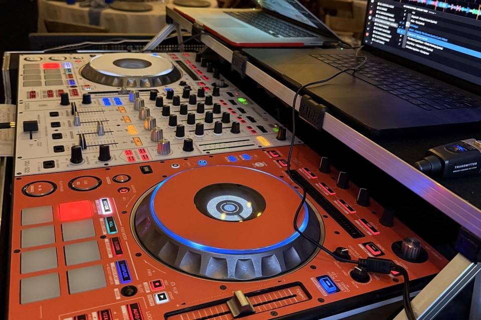 Professional DJ service