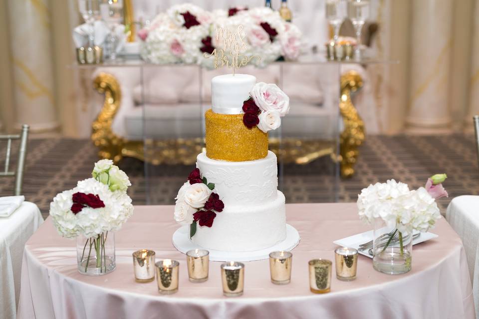 Beautiful wedding cake