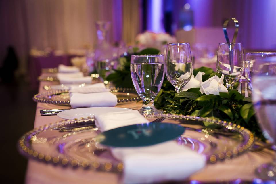 Guest tables