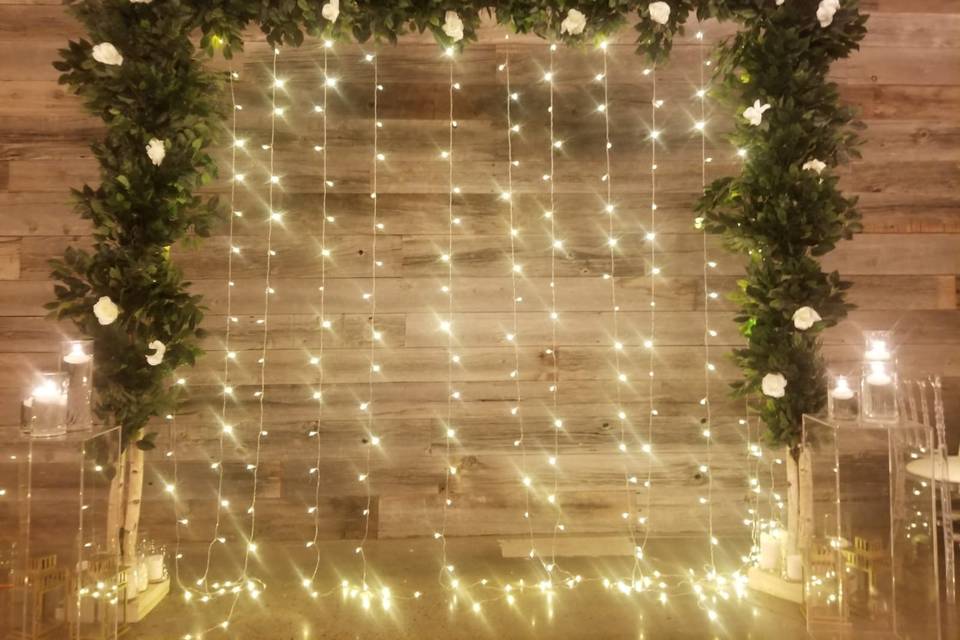 Acrylic chuppah