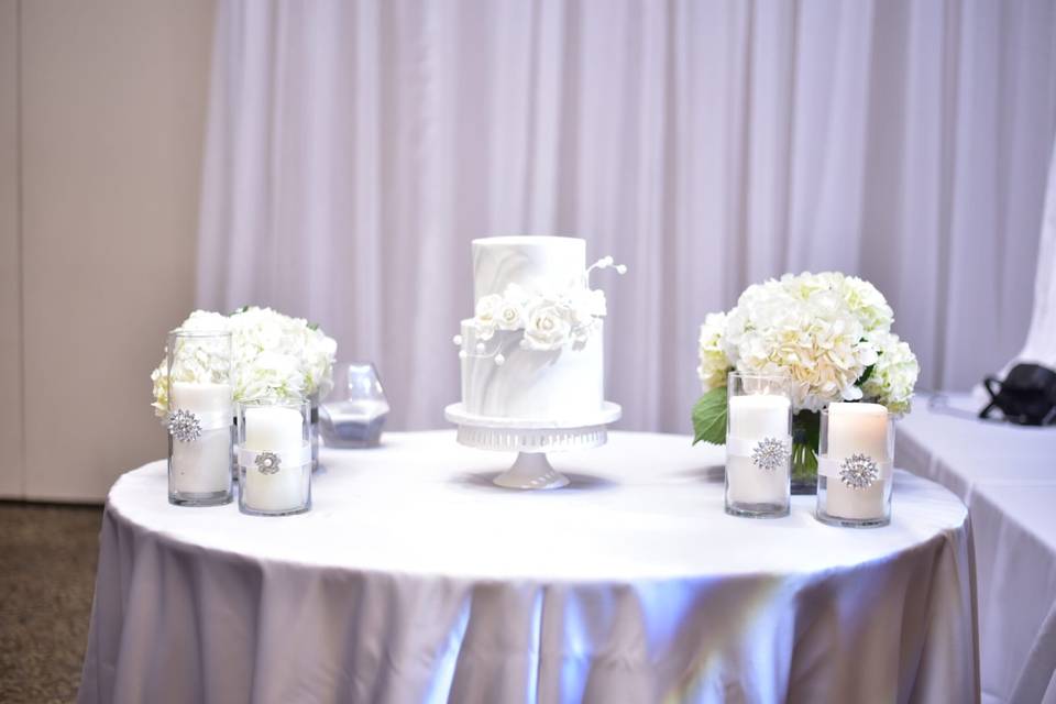 Cake table