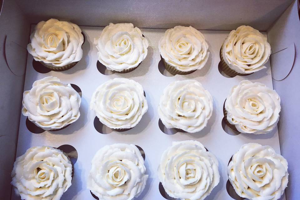 Roses Wedding Cupcakes