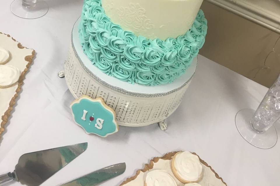 Rosette Icing cake