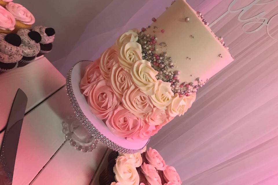 Icing Rosette Cake