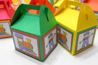 Superhero-birthday-party-gable-boxes