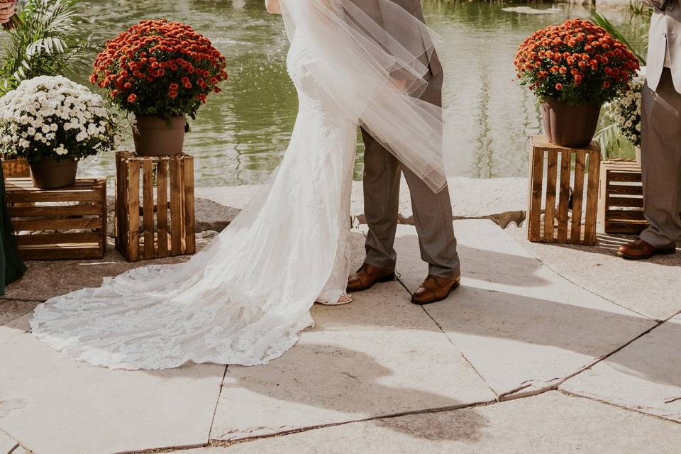 First Kiss as MR and MRS