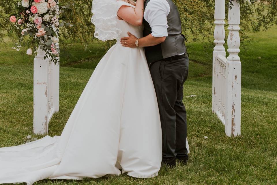 First Kiss as MR and MRS