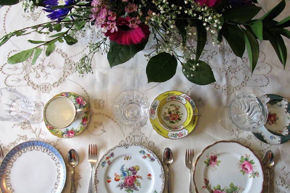 the Dish & the Spoon Vintage China, Crystal and Silver Rentals