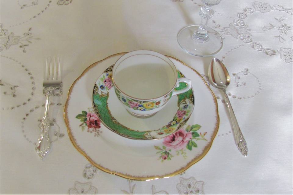 the Dish & the Spoon Vintage China, Crystal and Silver Rentals