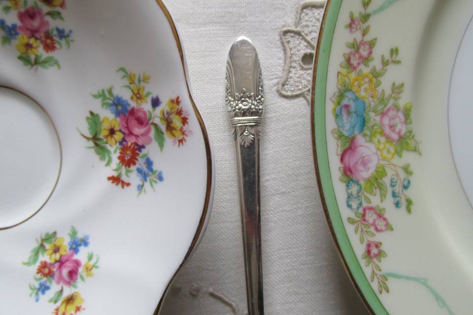 the Dish & the Spoon Vintage China, Crystal and Silver Rentals