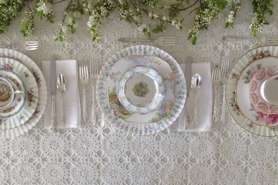 the Dish & the Spoon Vintage China, Crystal and Silver Rentals