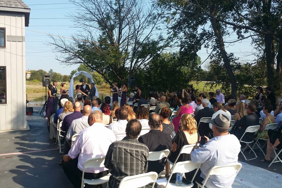 Perfect outdoor ceremony space