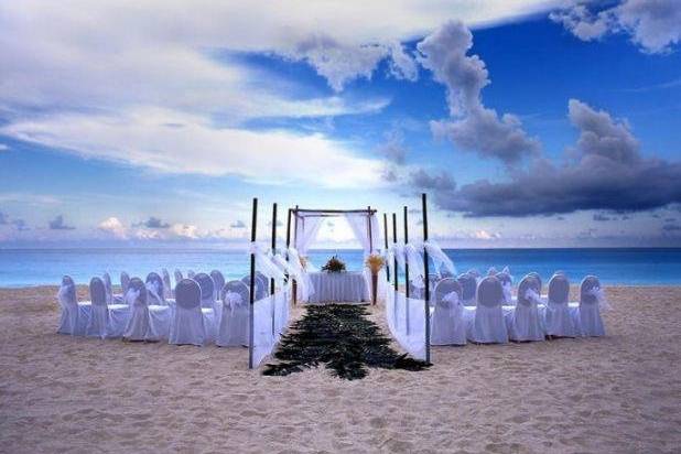 Beach wedding 1.jpg