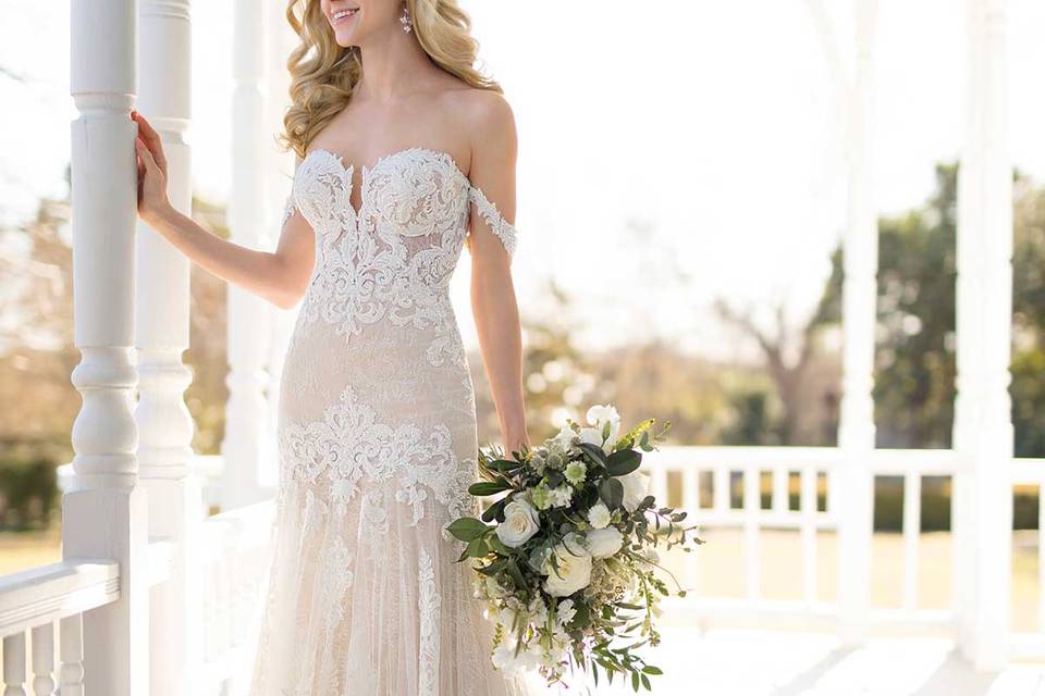 Crème Couture - Dress & Attire - Guelph - Weddingwire.ca