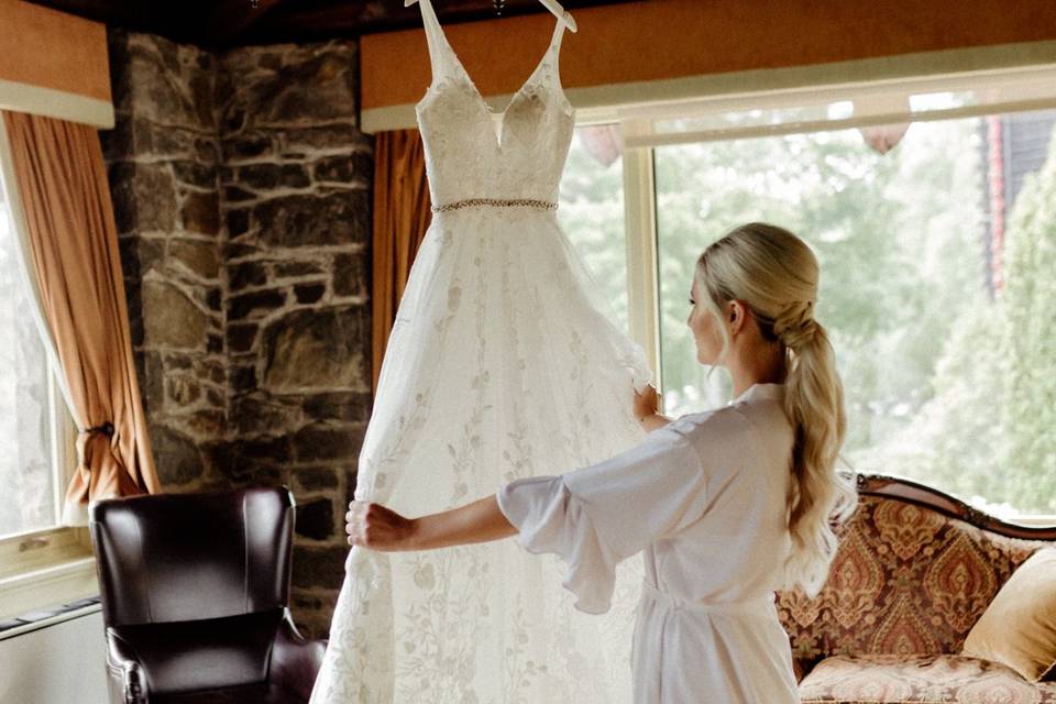 Montebello bride Getting Ready