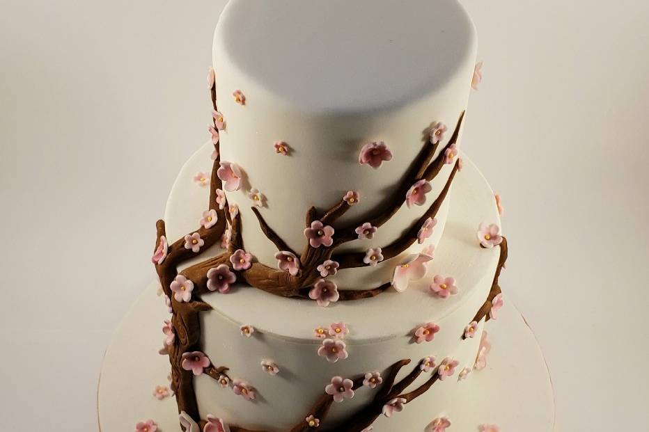 Cherry blossom cake for 40 guests
