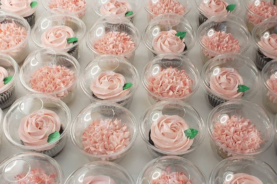 Gorgeous floral cupcakes