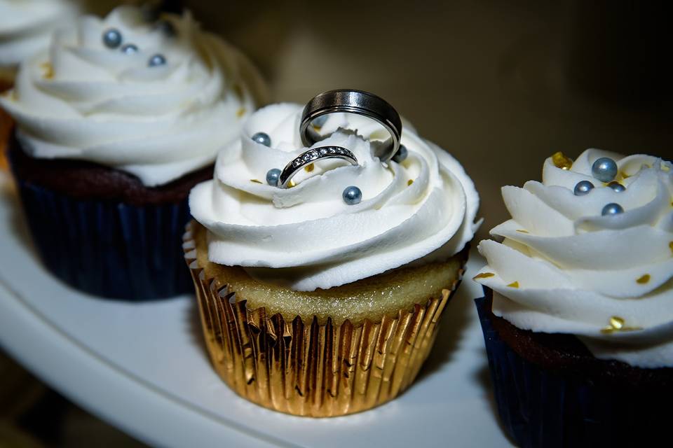 Wedding Cupcakes and rings!