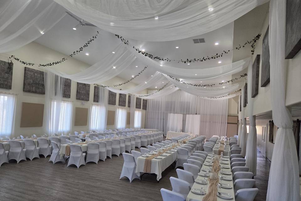 140 People wedding