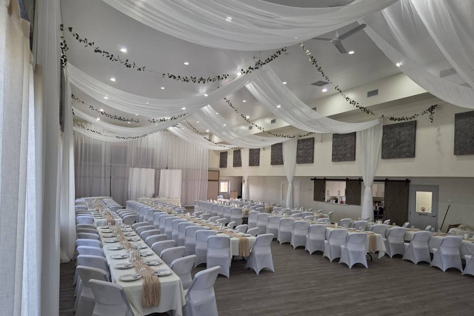 140 People wedding