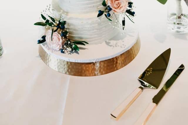 Buttercream and sugar flowers