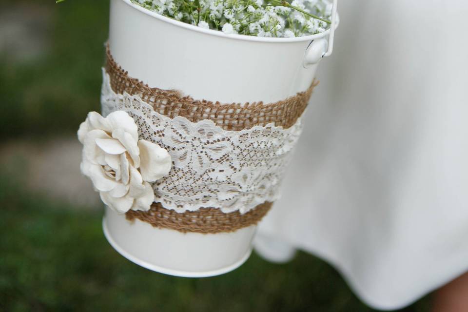 Flower girl bucket