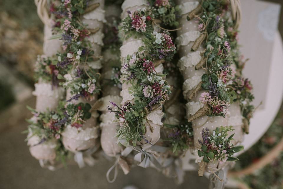 Wrist corsages