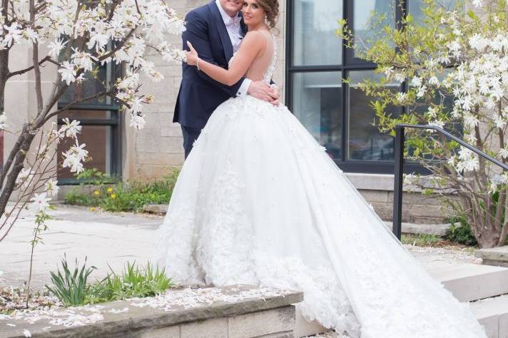 Amanda Lina s Sposa Boutique Dress Attire Vaughan Weddingwire