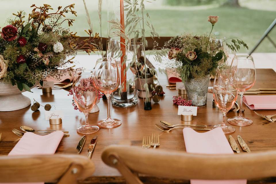 E+J tablescape