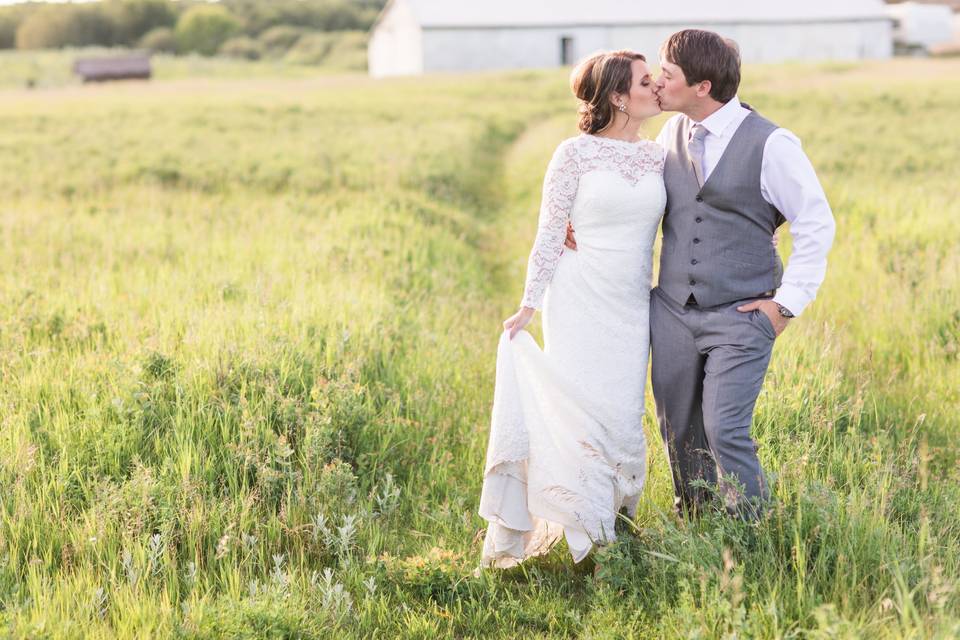 Alberta Wedding Photographer