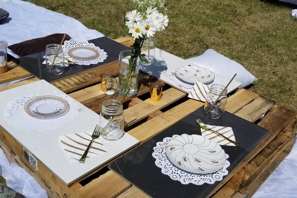 Outdoor bridal shower