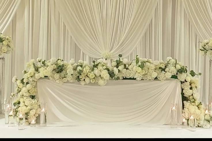 White elegant wedding decor