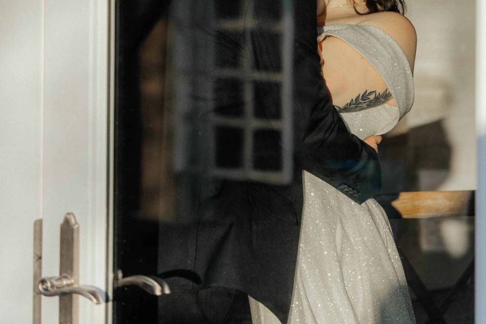Smoochies through the window