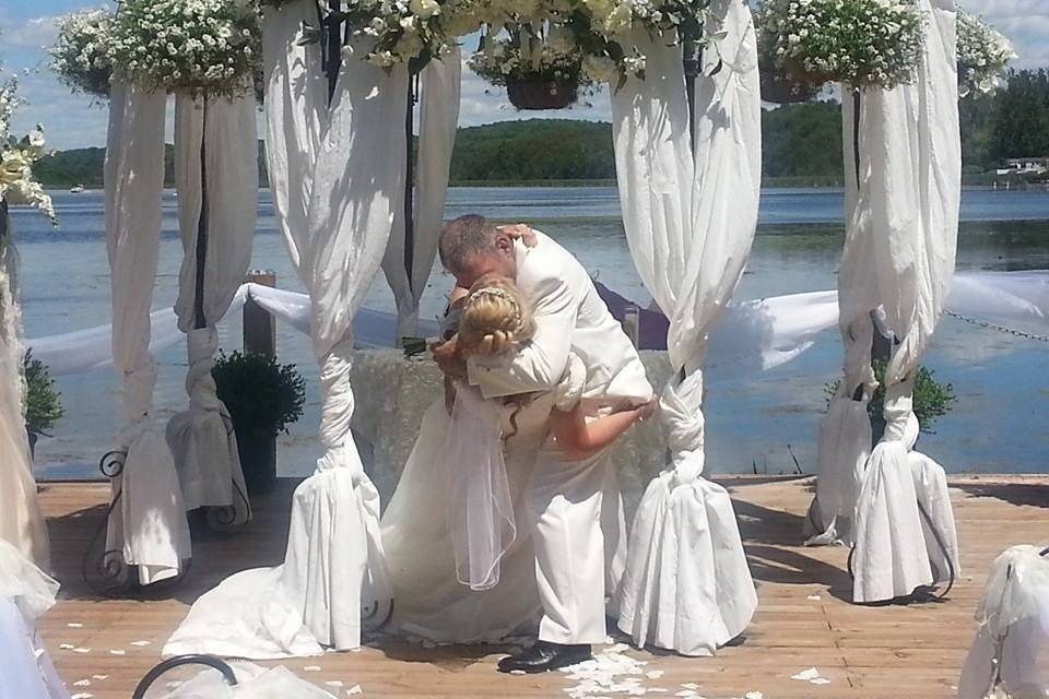 Rev. Mary McCandless ~ Four Seasons Celebrations, Wedding Officiant