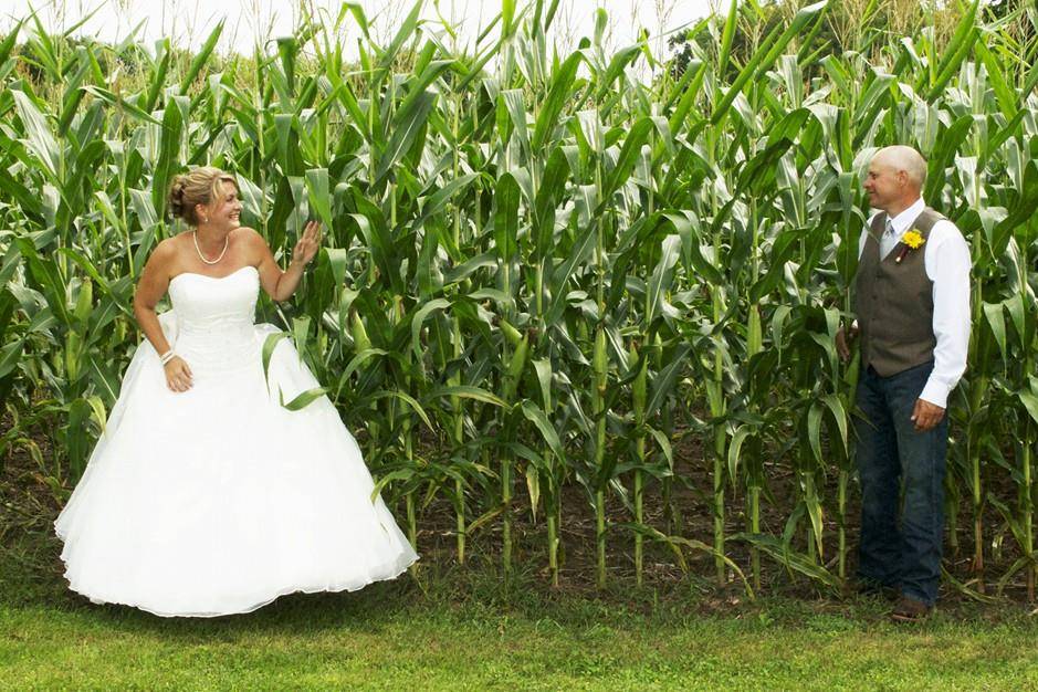 Rev. Mary McCandless ~ Four Seasons Celebrations, Wedding Officiant