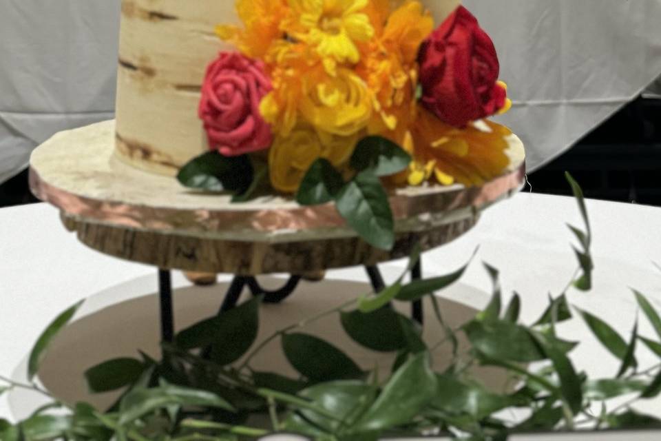 Bring bark wedding cake