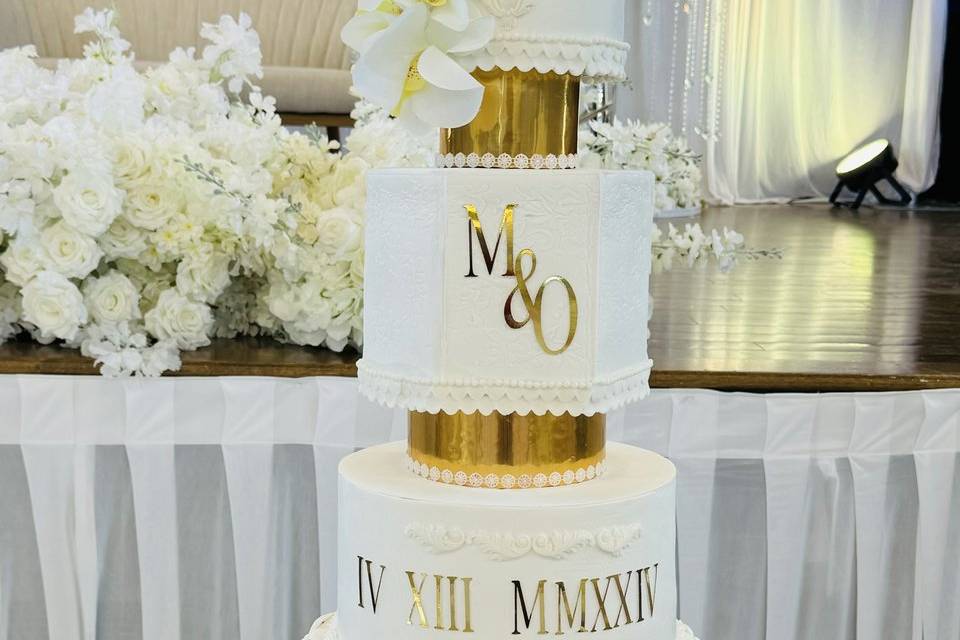 Stunning 4 tier wedding cake
