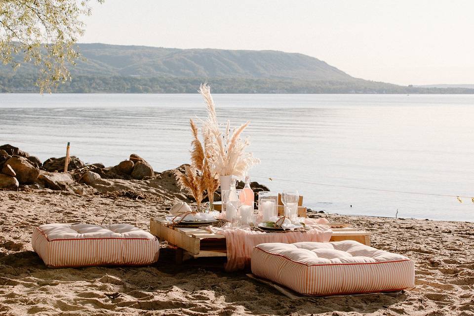 Luxe Picnic at the Beach