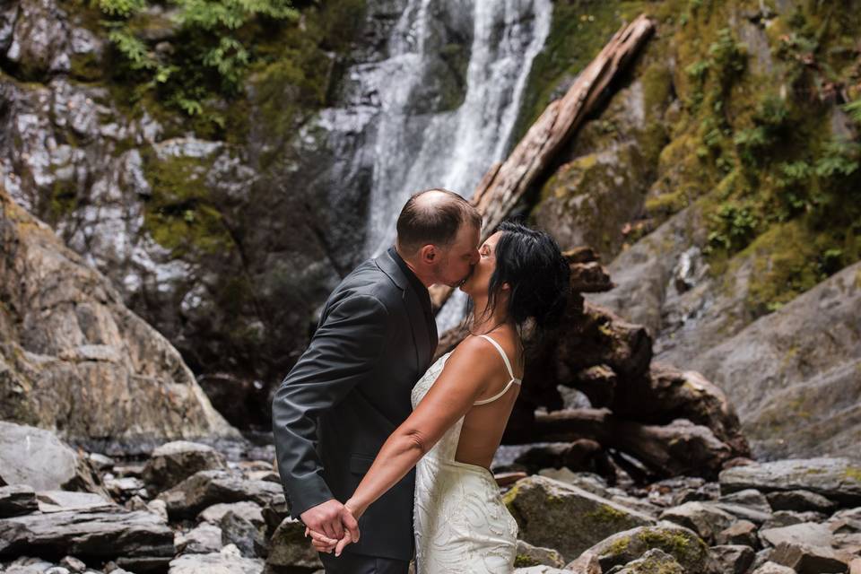 1st kiss under the waterfall