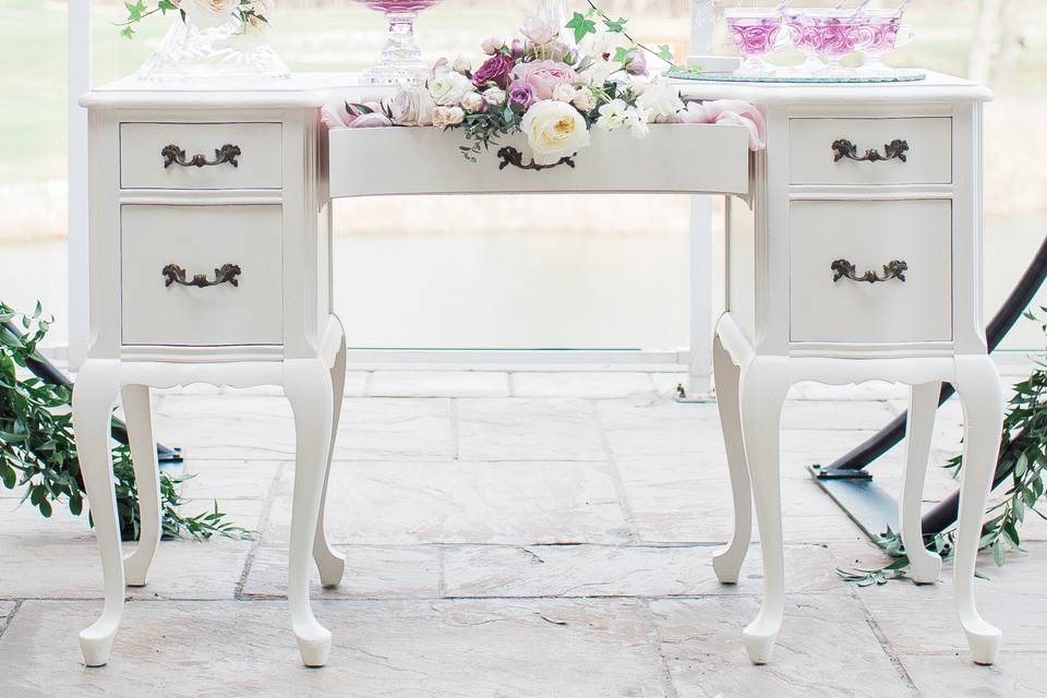 Southern Charm Vintage Rentals & Design