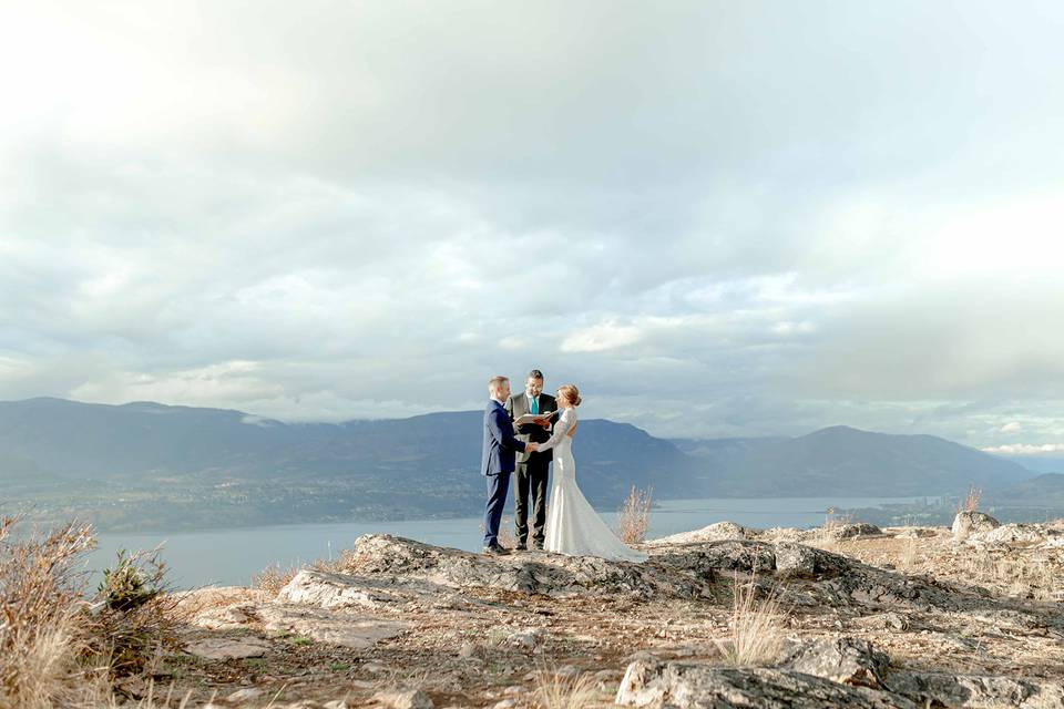 Kelowna Wedding Photographer