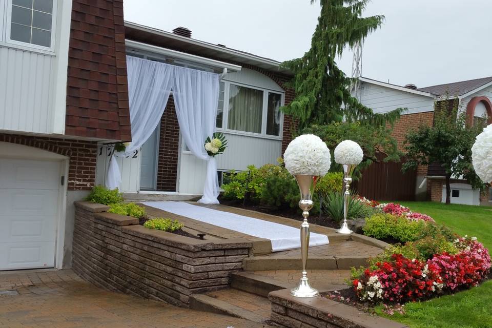 Outdoor Bride Home