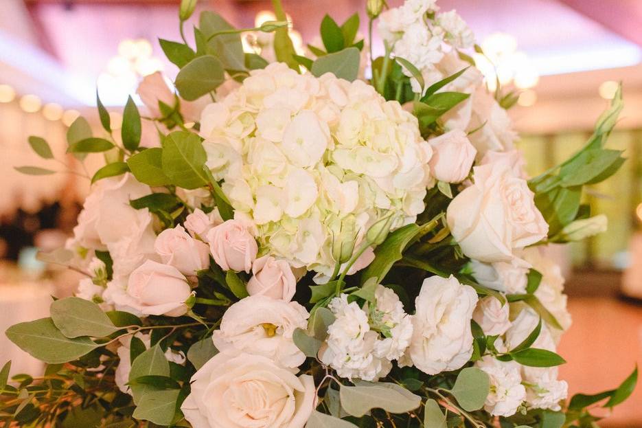 White and green centerpieces