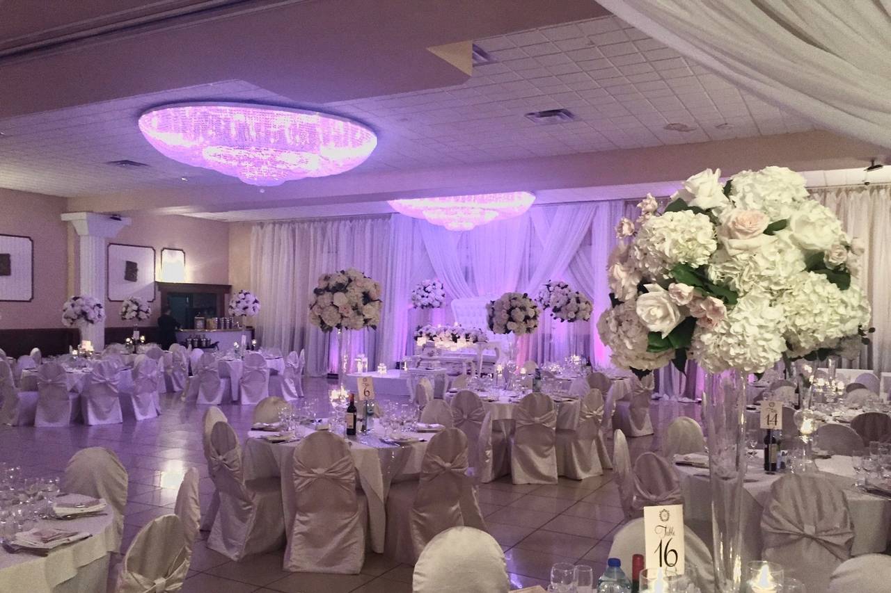 Salles de Réception Paragon - Venue - Laval - Weddingwire.ca