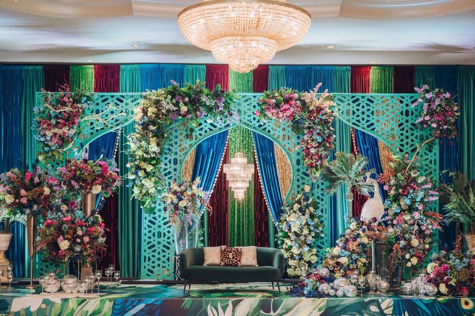Elegant Decor